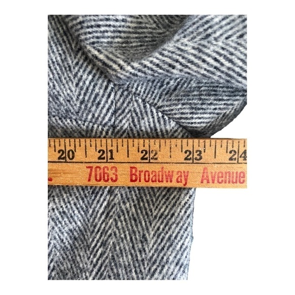 VTG House Of Cromwell New York Mens Herringbone Gray Coat size  42 - Picture 8 of 9